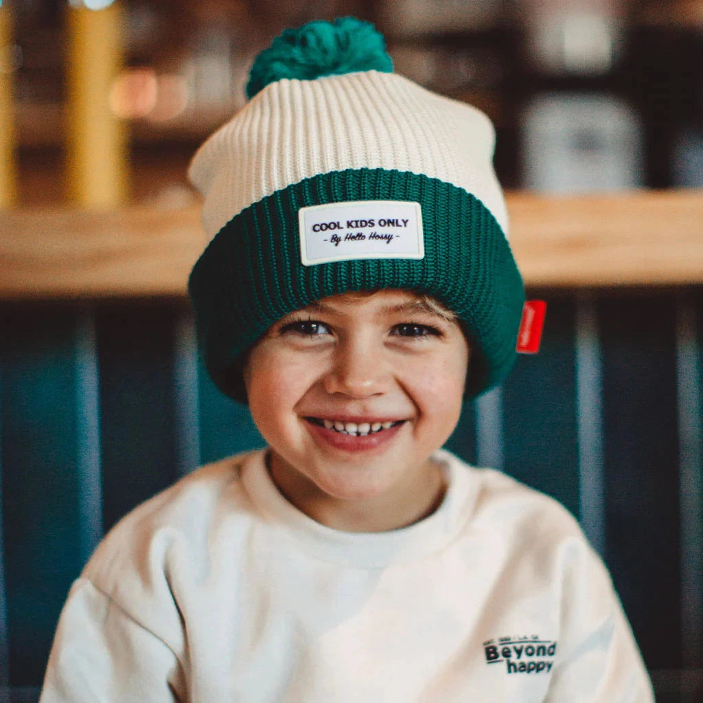 muts met pompom hope hello hossy beige groen