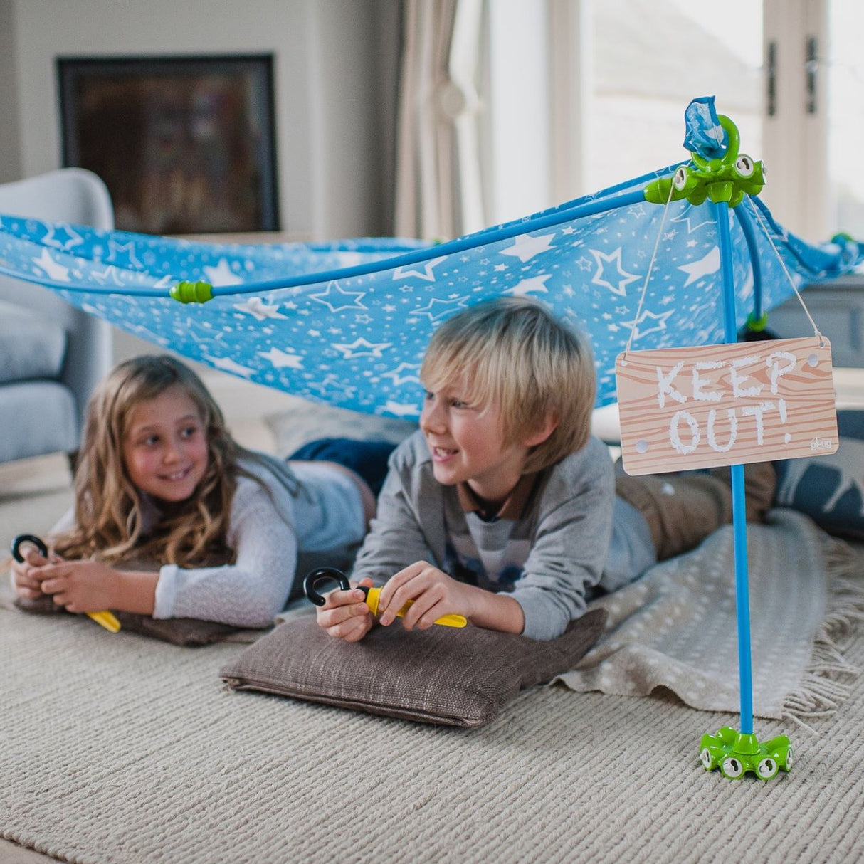 Pl-ug Tent Tool Kit • Super - Helloboy